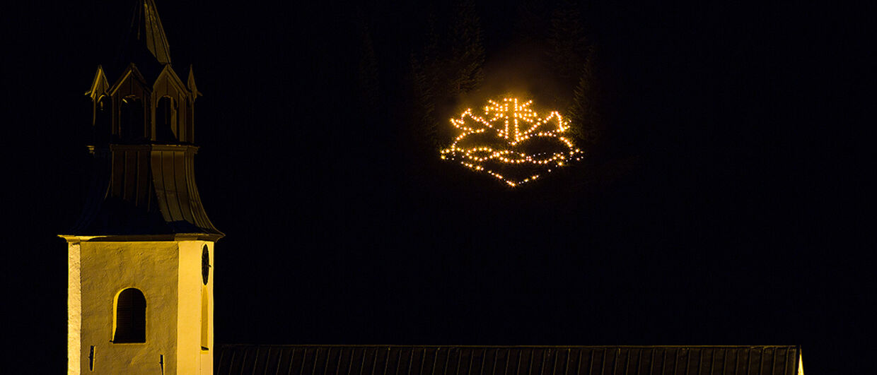 Wenn-die-Berge-glühen-Herz-Jesu-Feuer