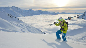 skieur-offpiste-zuers-lech-zuers-tourismus-sepp-mallaun