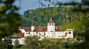 Schloss Kornberg im steirischen Thermen- und Vulkanland