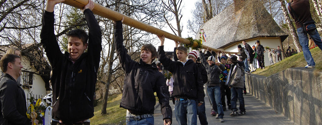 Farbenprächtiges Ritual