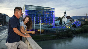 Pohled na muzeum Ars Electronica Center