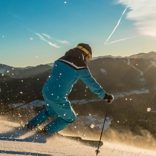 In den Mostviertler Bergen treffen sich Skifahrer zum morgendlichen „Guga hö“.