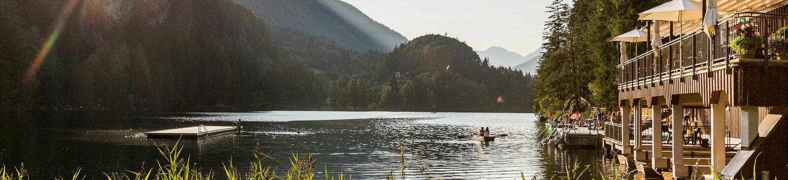 Der idyllische Piburger See im Ötztal in Tirol 