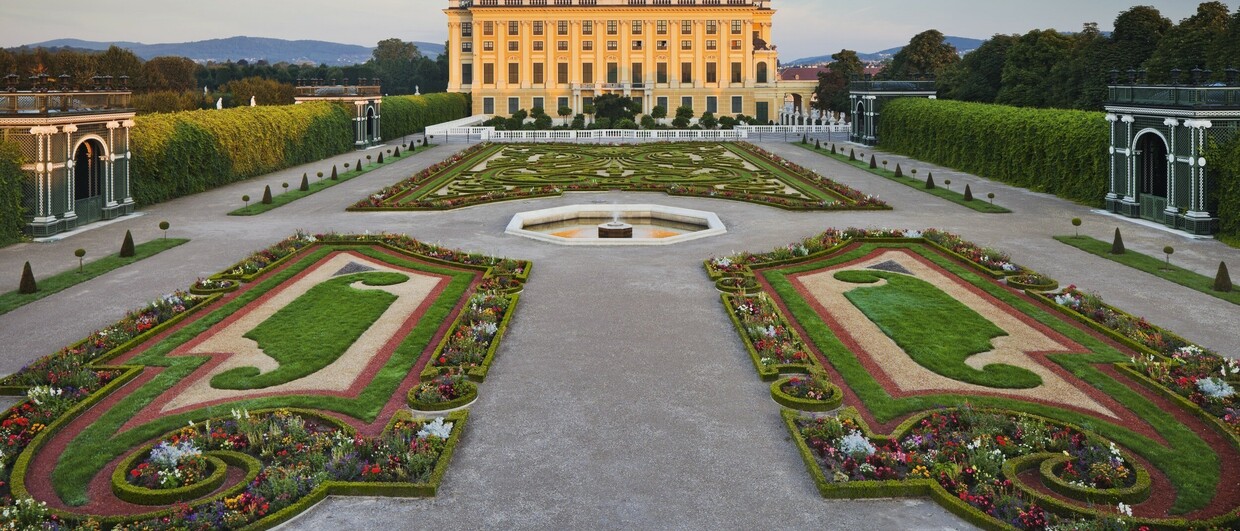 Schloss Schönbrunn mit Kronprinzengarten