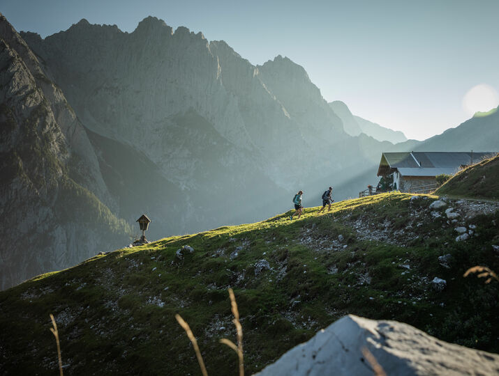 Nádherný výhled na Wilder Kaiser na Feldbergu v oblasti St. Johann in Tirol