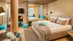 Naturhotel Waldklause - Spa Suite mit Whirlpool