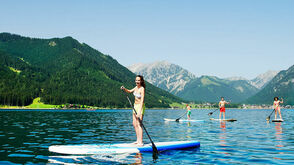Stand-up-paddleboarding am Achensee