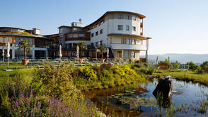 Urlaub mit grünem Gewissen Hotel-Larimar-Garten-Biotop