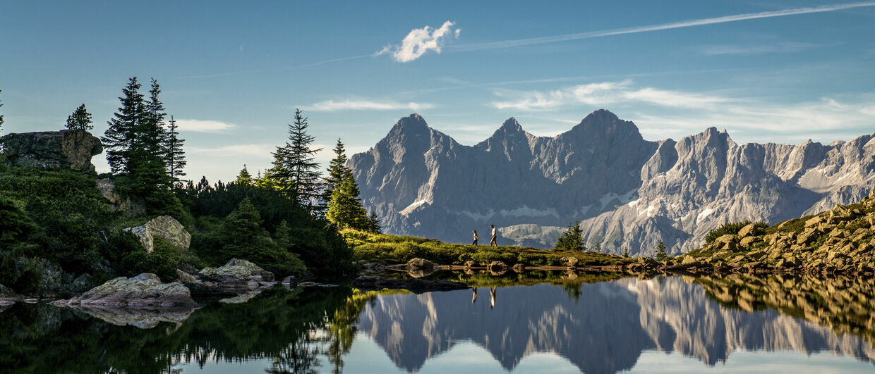 Reiteralm, jezero Spiegelsee s pohledem na Dachstein