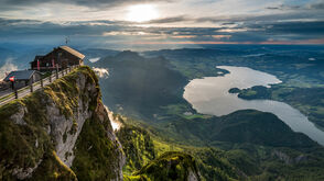 Výhled z vrcholu hory Schafberg