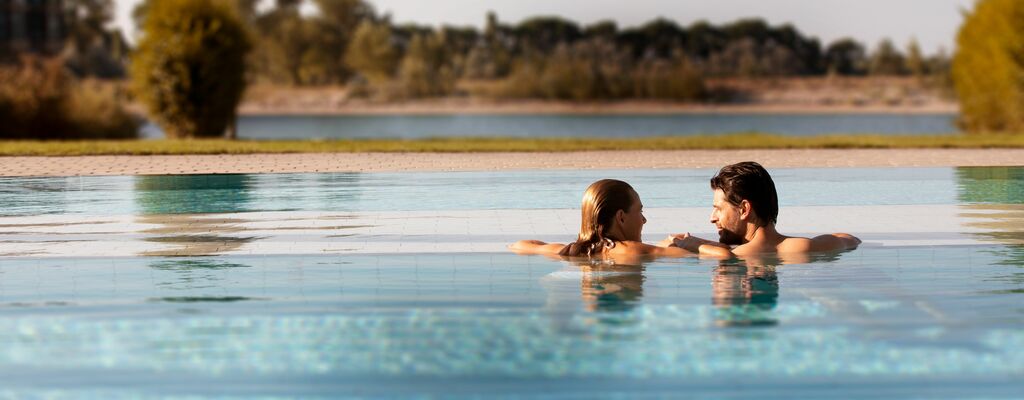 Wellness und Naturgenuss: St. Martins Therme & Lodge
