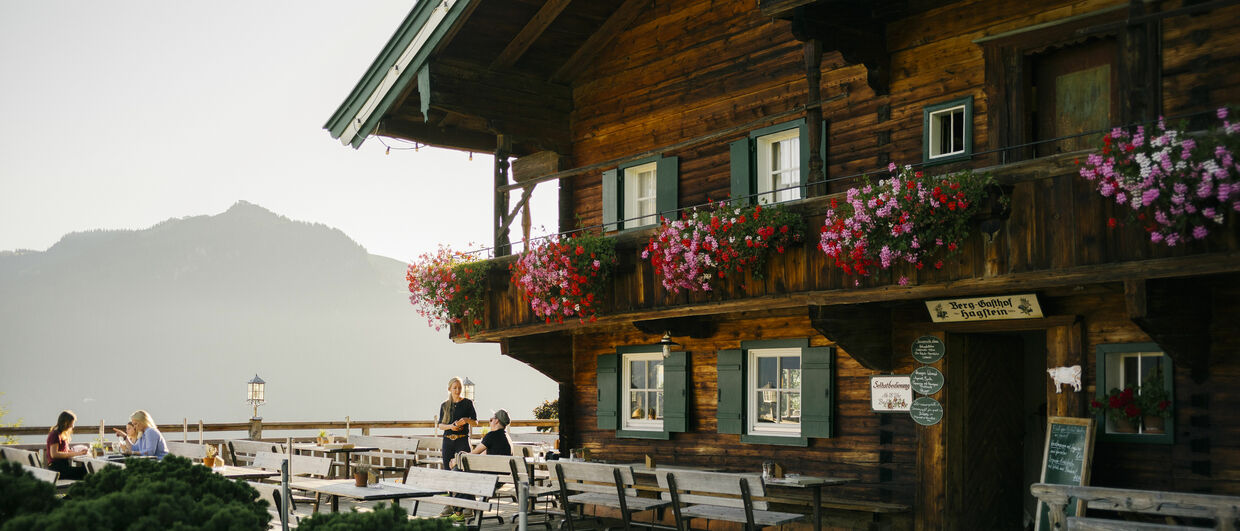 Kulinářské speciality, terasa Gasthaus Kitzbühel