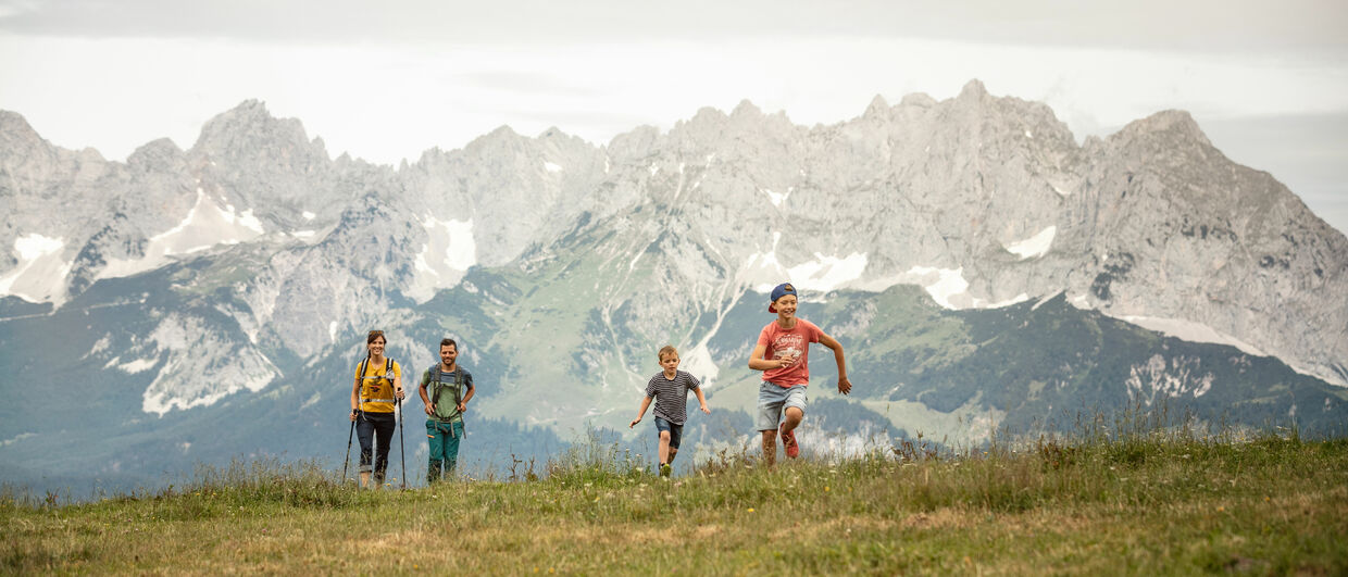 rodinná túra v St. Johann in Tirol