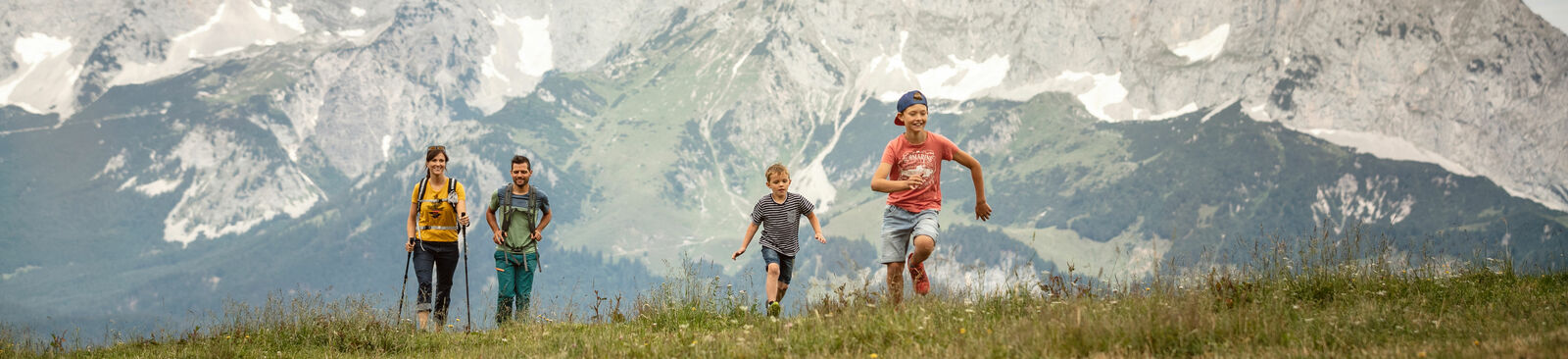 rodinná túra v St. Johann in Tirol