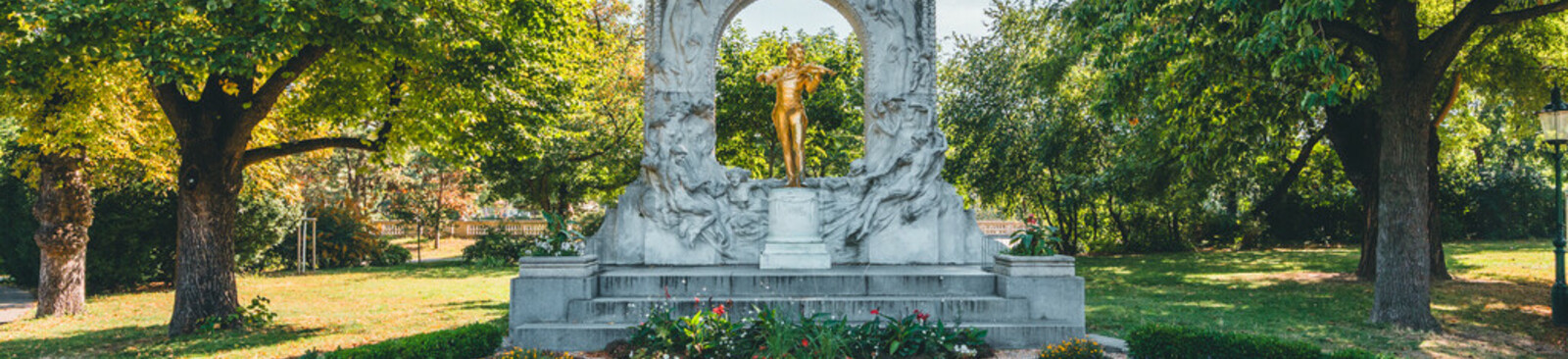 Vienna_statua_Johann_Strauss_nello_Stadtpark_c_Oesterreich_Werbung_Christian_Kremser.jpg 