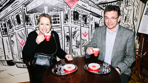 Консул Кристиан Зигль с женой на открытии Года венской кофейной культуры в России