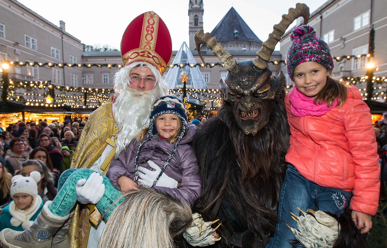 Свята новы год. Рождество в Австрии Крампус. День Святого Николая в Австрии.